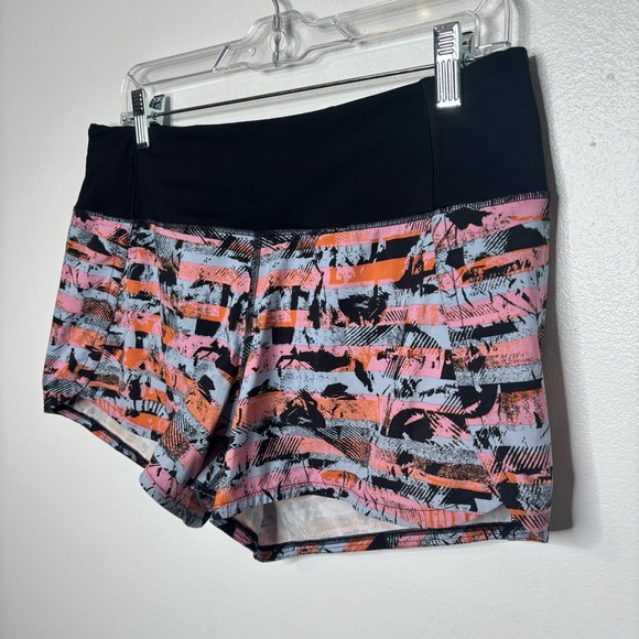 BOGO ✨ Lululemon Athletica Run Times Short ll Size 8 Women’s Gym Athletic - Picture 6 of 10